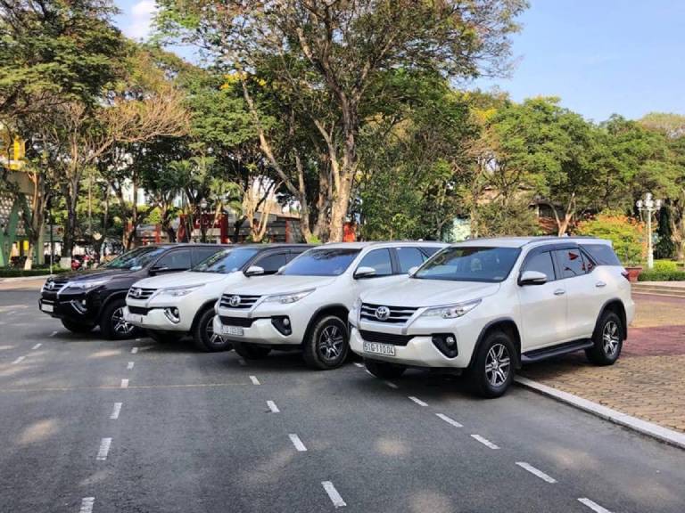 Xe đưa đón sân bay Nội Bài