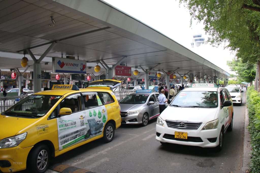 giá taxi từ sân bay nội bài về hà nội