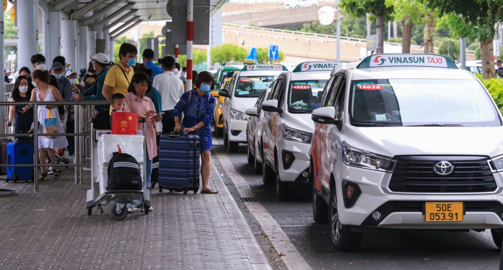 giá taxi từ sân bay Nội Bài về Nam Định